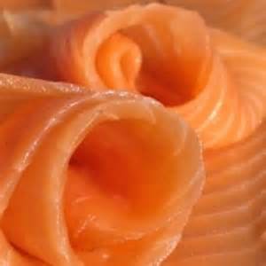 Salmone e fuoco d'estate